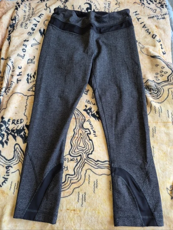 Women's Size Small/4 & 6 Athletic Leggings Lot Lululemon Nike Athleta - Picture 4 of 6